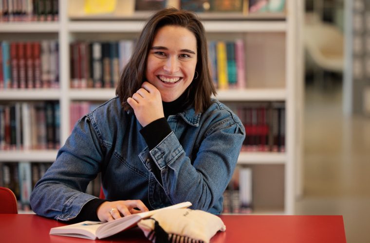 Duik in een Heerlijke Boekenzomer met de Bieb!