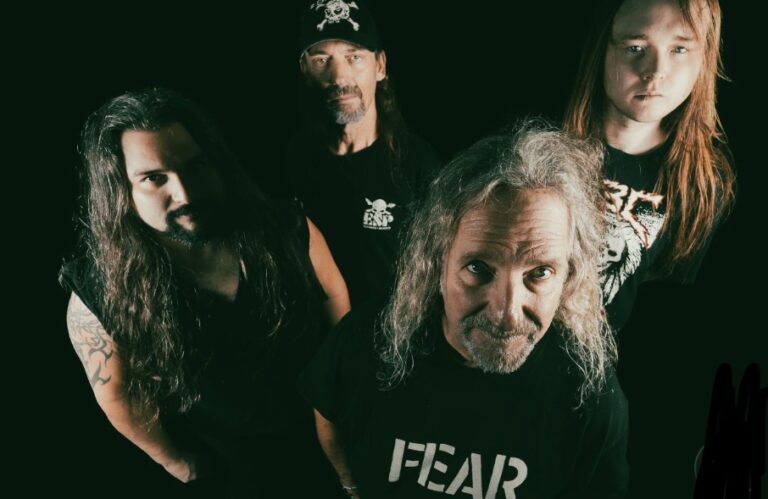 Sacred Reich support: Headless Hunter — muziek in Eindhoven