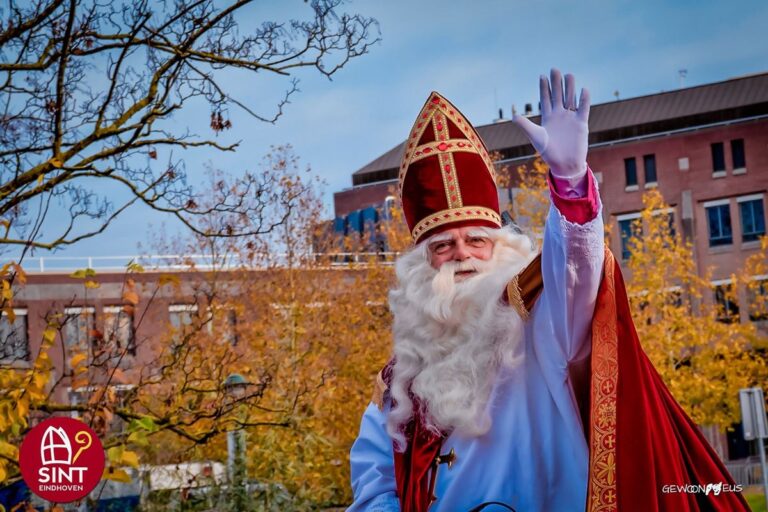 Sinterklaas in Eindhoven — markt-eten in Eindhoven